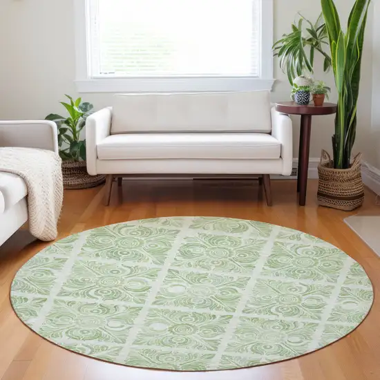 8' Artichoke Green And Mint Green Round Medallion Washable Indoor Outdoor Area Rug Photo 7