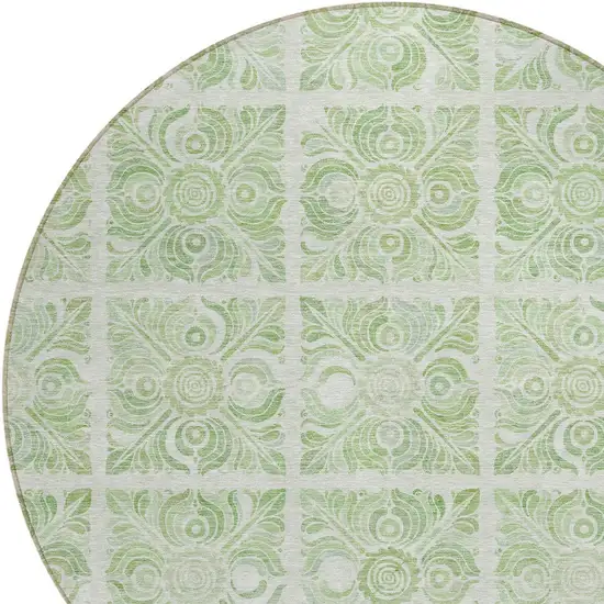 8' Artichoke Green And Mint Green Round Medallion Washable Indoor Outdoor Area Rug Photo 4