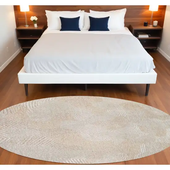 5' Beige and White Round Abstract Non Skid Area Rug Photo 1