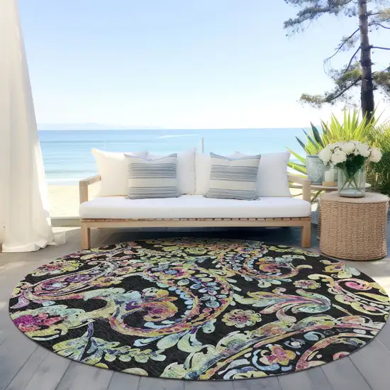 8' Black And Artichoke Green Round Paisley Washable Indoor Outdoor Area Rug Photo 6