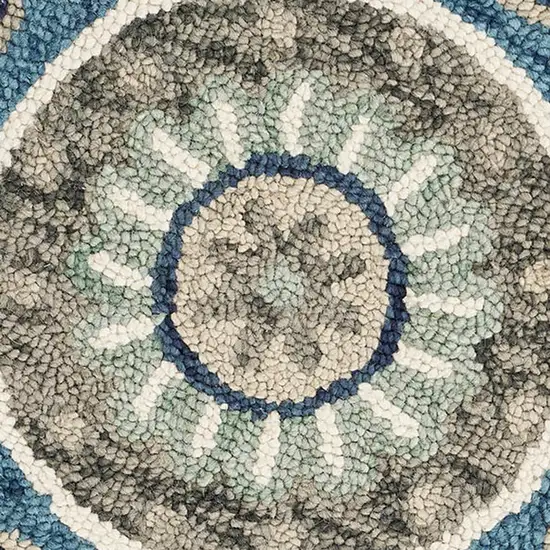 5' Blue and Ivory Round Wool Floral Hand Tufted Area Rug Photo 8