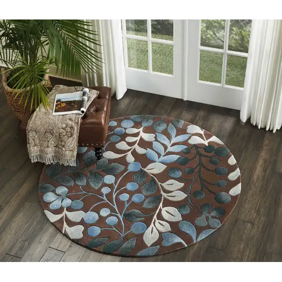 5' Brown Botanical Leaves Round Rug Photo 7