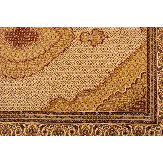 5' Cream Round Oriental Power Loom Stain Resistant Area Rug Photo 7