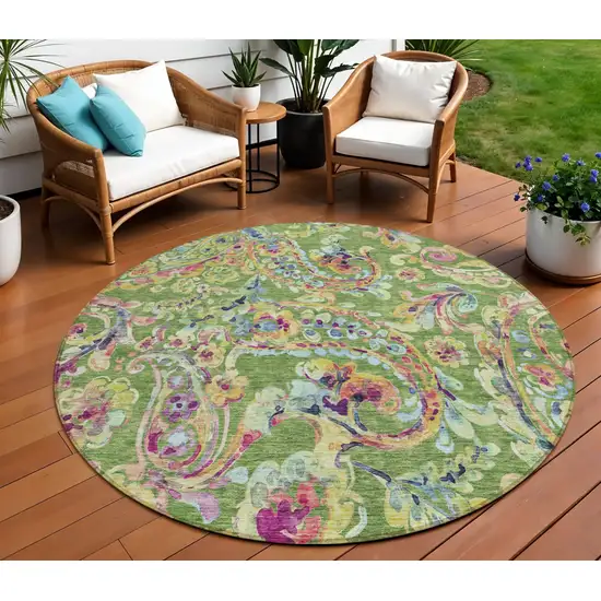 8' Fern Green And Artichoke Green Round Paisley Washable Indoor Outdoor Area Rug Photo 1