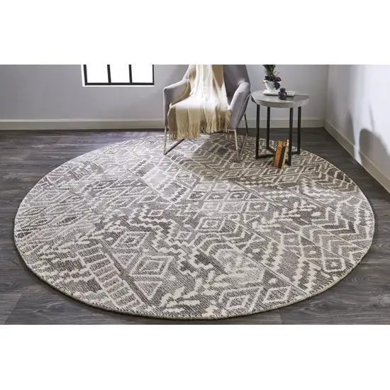 8' Gray And White Round Wool Abstract Tufted Handmade Area Rug Photo 4