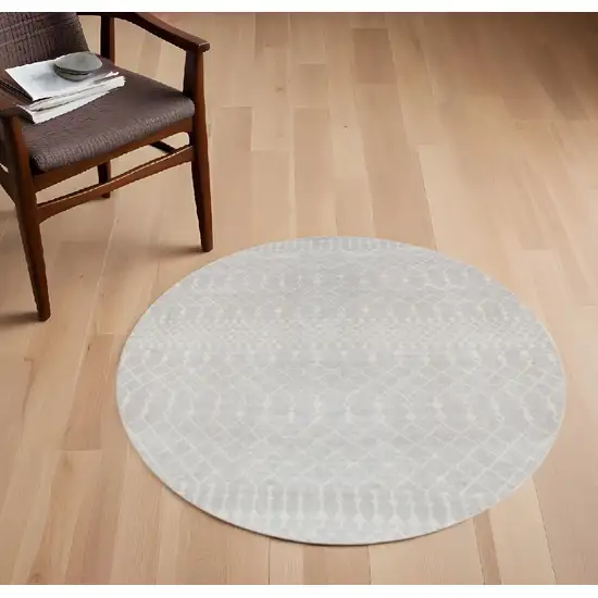 4' Gray Geometric Power Loom Round Rug Photo 1