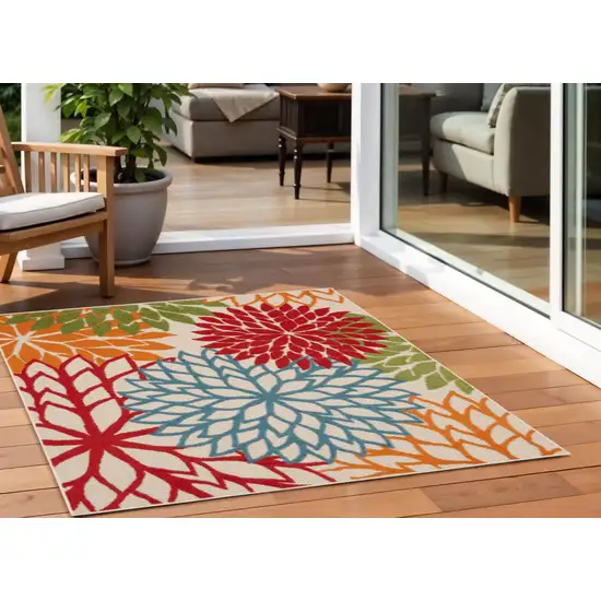 5' Green Orange and Red Indoor Outdoor Area Rug Photo 1