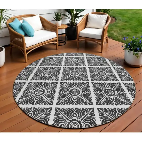 8' Ivory And Black Round Medallion Washable Indoor Outdoor Area Rug Photo 1