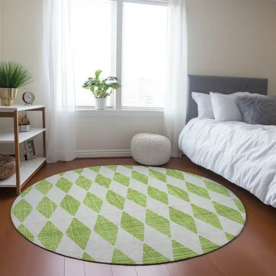 8' Lime Green Round Geometric Washable Indoor Outdoor Area Rug Photo 7