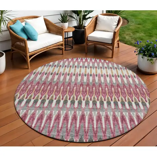 8' Mauve Merlot And Ivory Round Southwestern Washable Indoor Outdoor Area Rug Photo 1