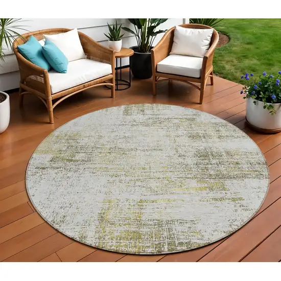 8' Pearl Ivory And Gold Round Abstract Washable Indoor Outdoor Area Rug Photo 1