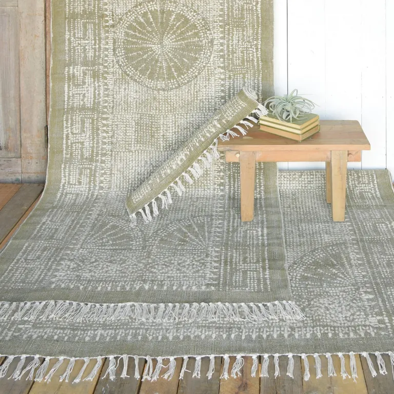 8' Putty Distressed Medallion Runner Rug Photo 2