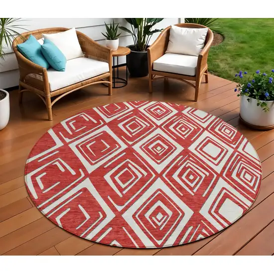 8' Red And Ivory Round Geometric Washable Indoor Outdoor Area Rug Photo 1