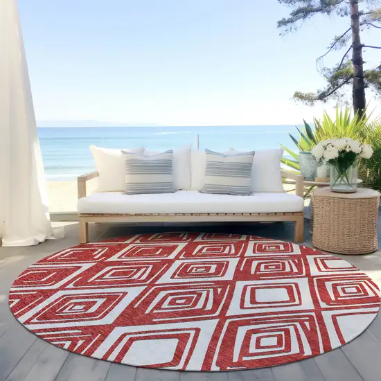 8' Red And Ivory Round Geometric Washable Indoor Outdoor Area Rug Photo 7