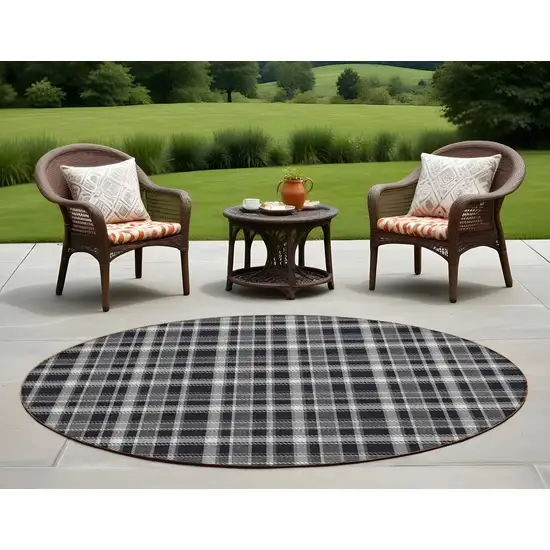 8' Round Black Gray and White Round Plaid Washable Non Skid Indoor Outdoor Area Rug Photo 1