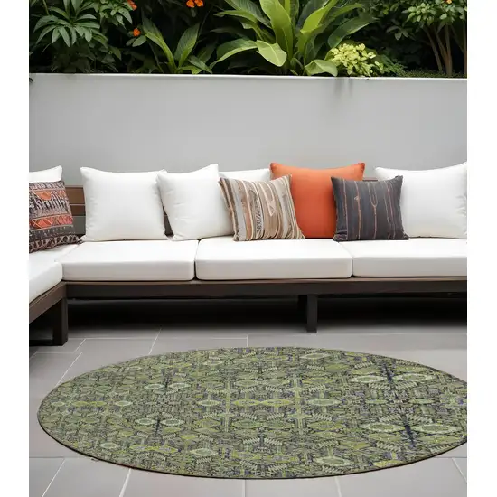 8' Round Blue and Green Round Floral Washable Non Skid Indoor Outdoor Area Rug Photo 1