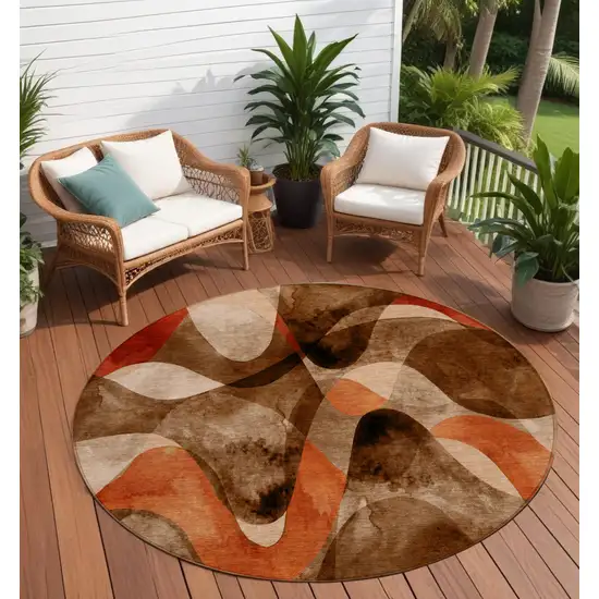 8' Round Chocolate Round Abstract Washable Non Skid Indoor Outdoor Area Rug Photo 1