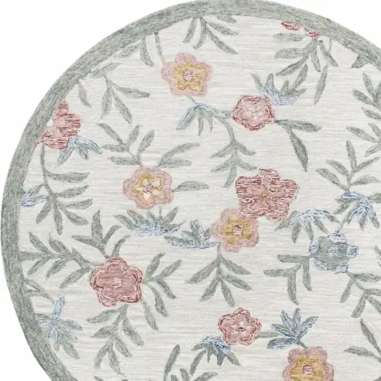 Gray Floral Traditional Area Rug Photo 7