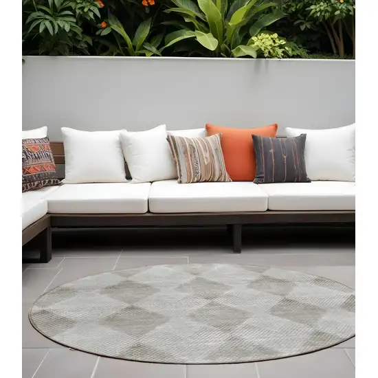 Gray Round Geometric Washable Non Skid Indoor Outdoor Area Rug Photo 1