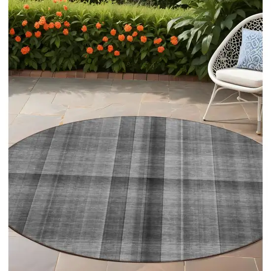 8' Round Gray Round Plaid Washable Non Skid Indoor Outdoor Area Rug Photo 1