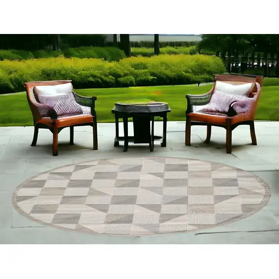 Gray Round Geometric Stain Resistant Indoor Outdoor Area Rug Photo 1