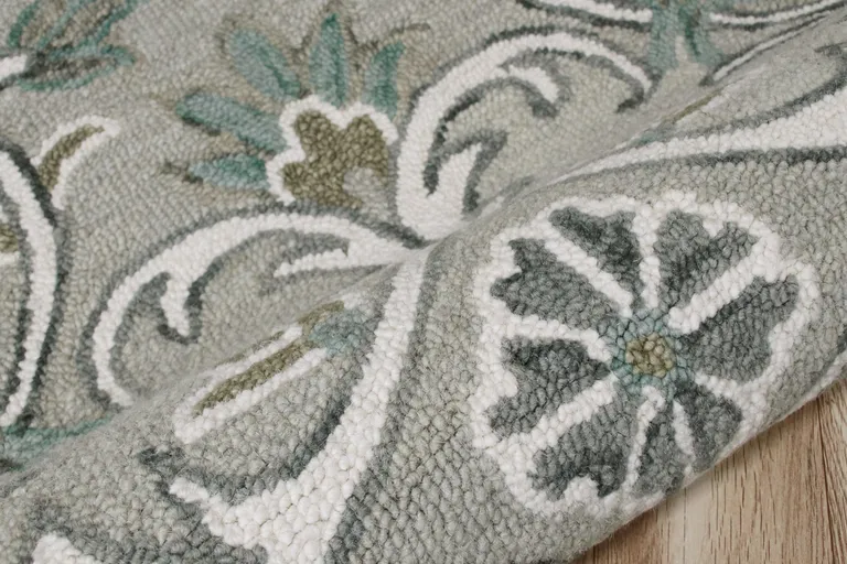 6' Round Gray and White Filigree Area Rug Photo 5