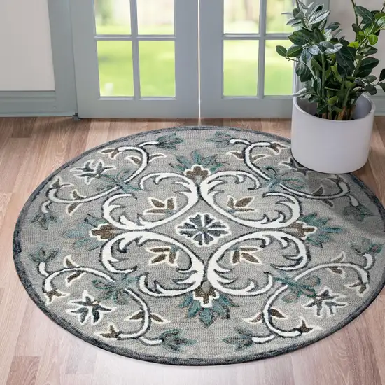 6' Round Gray and White Filigree Area Rug Photo 7