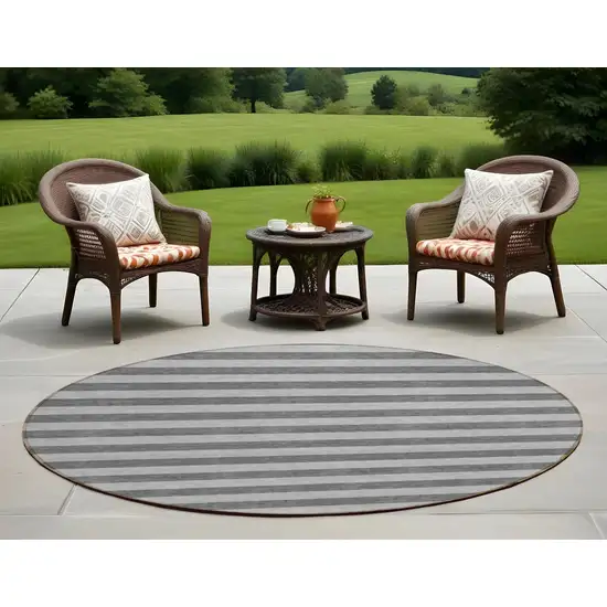 8' Round Gray and White Round Striped Washable Non Skid Indoor Outdoor Area Rug Photo 1