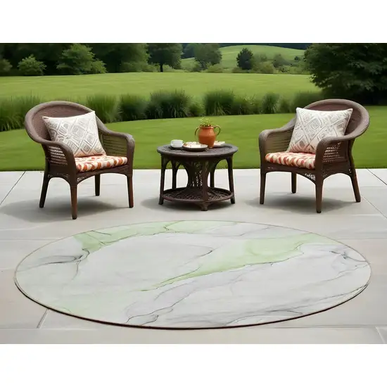 8' Round Green Round Abstract Washable Non Skid Indoor Outdoor Area Rug Photo 1