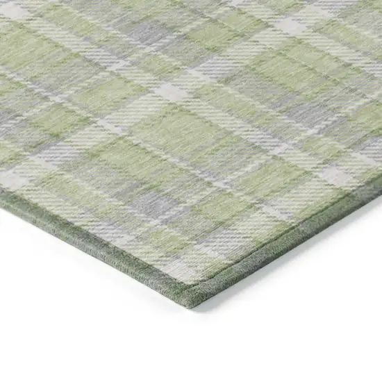 8' Round Green and Gray Round Plaid Washable Non Skid Indoor Outdoor Area Rug Photo 7