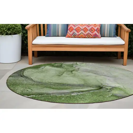 8' Round Olive Green Round Abstract Washable Non Skid Indoor Outdoor Area Rug Photo 1