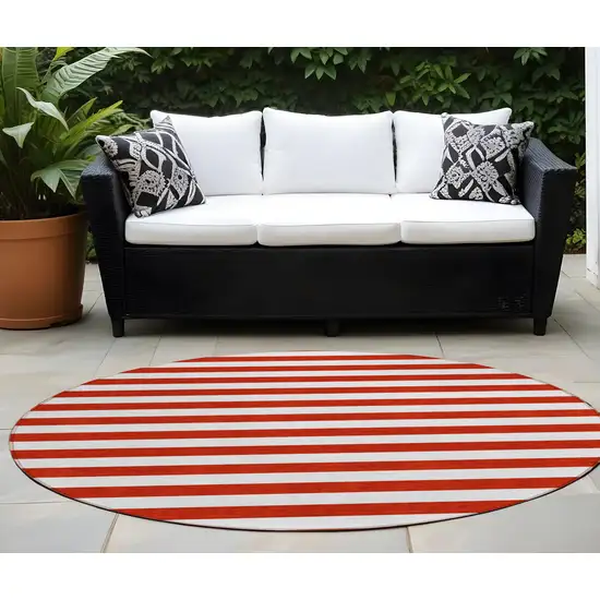 8' Round Red and White Round Striped Washable Non Skid Indoor Outdoor Area Rug Photo 1