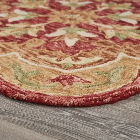 6' Round Rustic Red Scalloped Edge Area Rug Photo 3