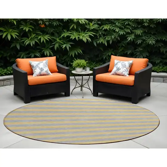 8' Round Silver Round Striped Washable Non Skid Indoor Outdoor Area Rug Photo 1