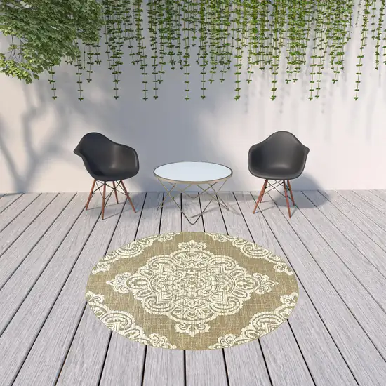 8' Round Tan Round Oriental Stain Resistant Indoor Outdoor Area Rug Photo 2