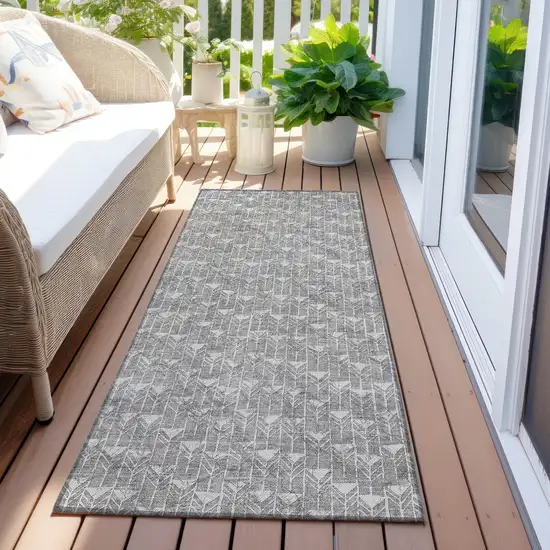 8' Runner Gray Geometric Washable Non Skid Indoor Outdoor Runner Rug Photo 8