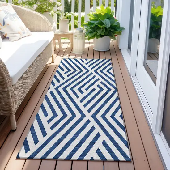 8' Runner Navy and White Geometric Washable Non Skid Indoor Outdoor Runner Rug Photo 6