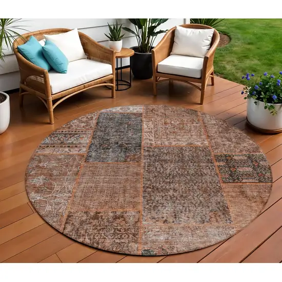 8' Terra Cotta Copper And Charcoal Round Patchwork Washable Indoor Outdoor Area Rug Photo 1