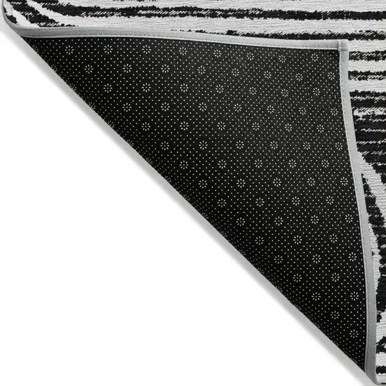 3' X 4' Black and White Abstract Washable Non Skid Indoor Outdoor Area Rug Photo 6