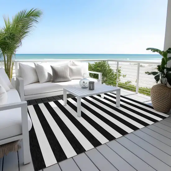 3' X 4' Black and White Striped Washable Non Skid Indoor Outdoor Area Rug Photo 8