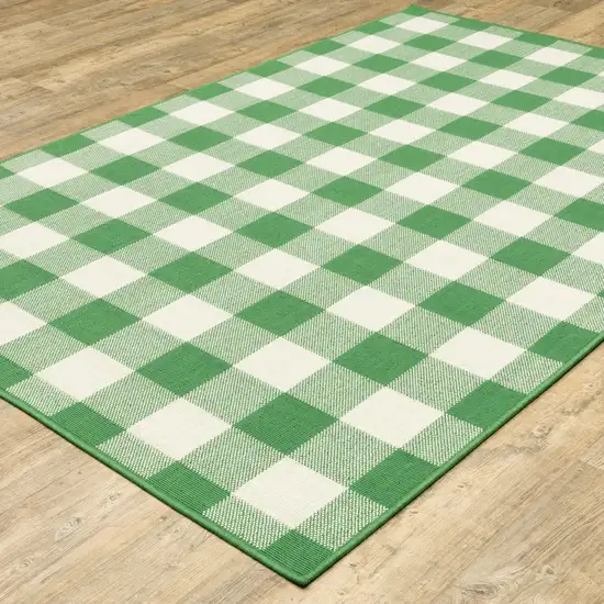 6' X 9' Green Geometric Stain Resistant Indoor Outdoor Area Rug Photo 4