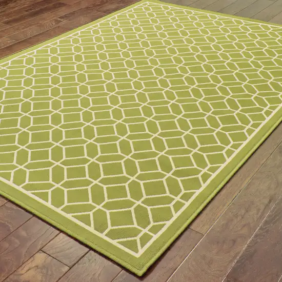 3' X 5' Green Geometric Stain Resistant Indoor Outdoor Area Rug Photo 4