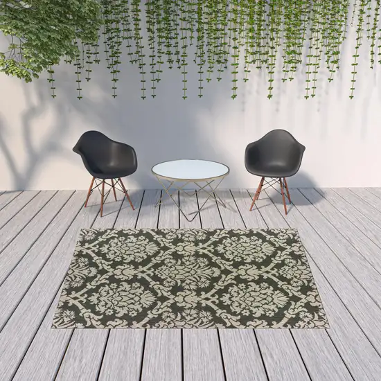 6' X 9' Grey Floral Stain Resistant Indoor Outdoor Area Rug Photo 2