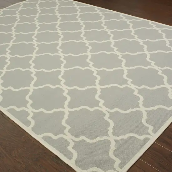 3' X 5' Grey Geometric Stain Resistant Indoor Outdoor Area Rug Photo 4