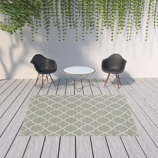 6' X 9' Grey Geometric Stain Resistant Indoor Outdoor Area Rug Photo 2