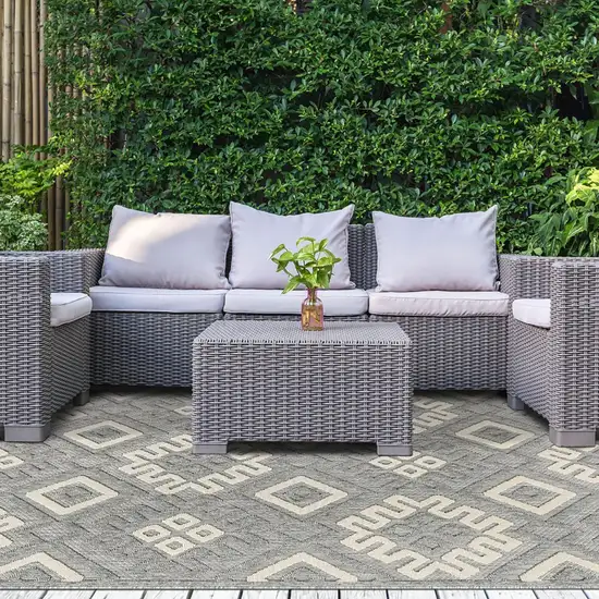 6' X 9' Grey Geometric Stain Resistant Non Skid Indoor Outdoor Area Rug Photo 5