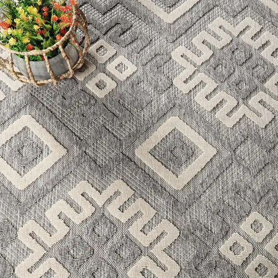 6' X 9' Grey Geometric Stain Resistant Non Skid Indoor Outdoor Area Rug Photo 7