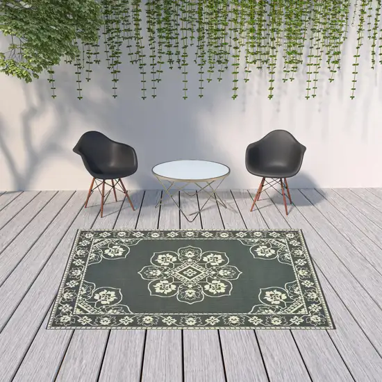 6' X 9' Grey Oriental Stain Resistant Indoor Outdoor Area Rug Photo 2