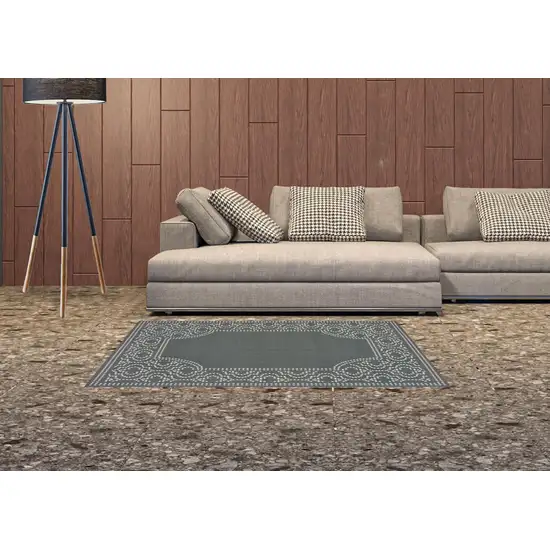 3' X 5' Grey Stain Resistant Indoor Outdoor Area Rug Photo 2