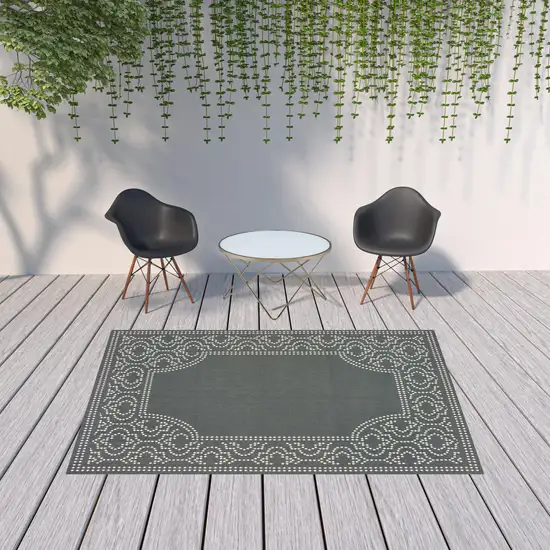 6' X 9' Grey Stain Resistant Indoor Outdoor Area Rug Photo 2